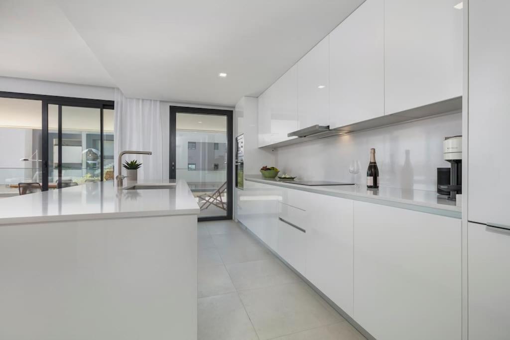 Amazing 4 Bedroom With Pools + Gym - Rdr269 Apartment *