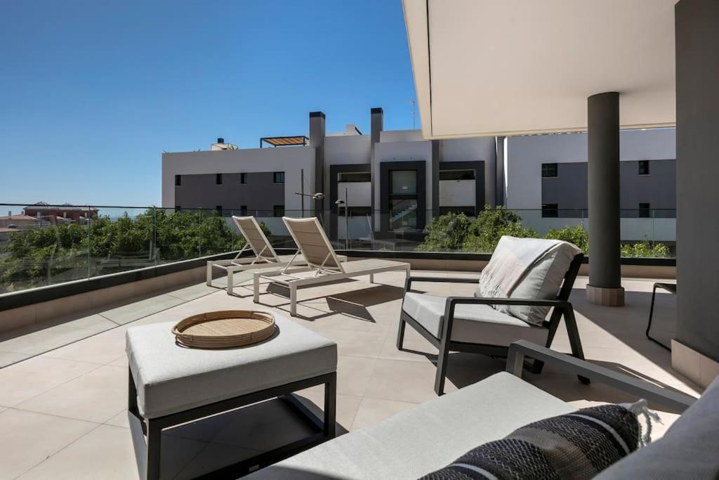 Apartment Amazing 4 Bedroom With Pools + Gym - Rdr269 *