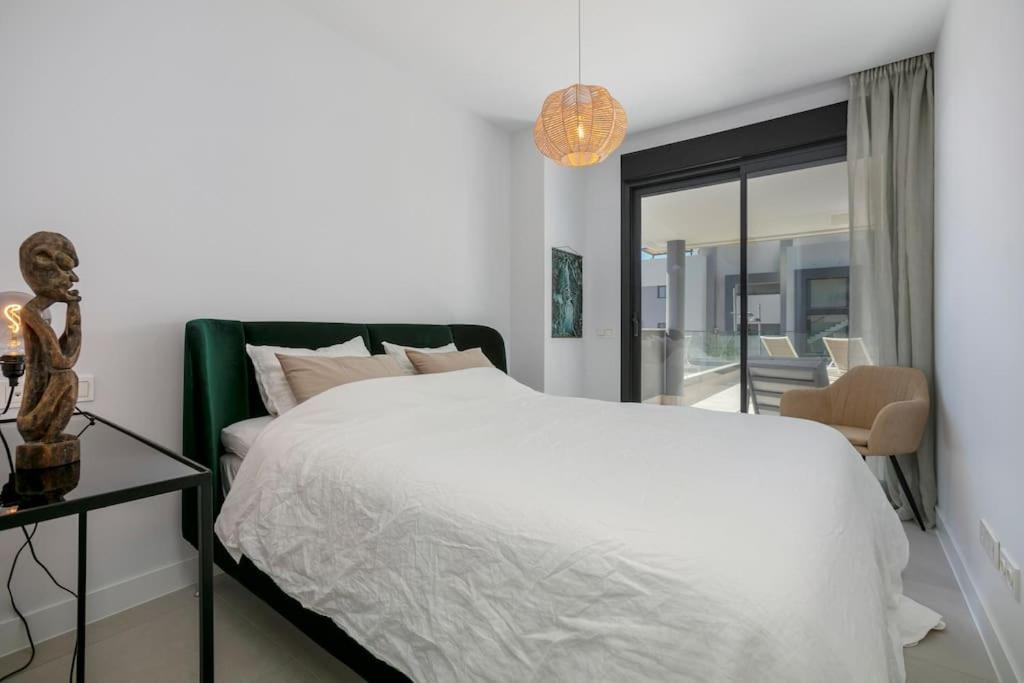 Amazing 4 Bedroom With Pools + Gym - Rdr269 Apartment
